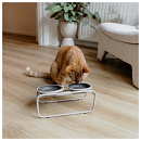 District 70 Voerbakstandaard Butler Beige