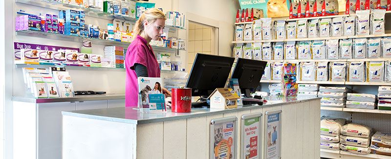 Dierenkliniek in onze winkel